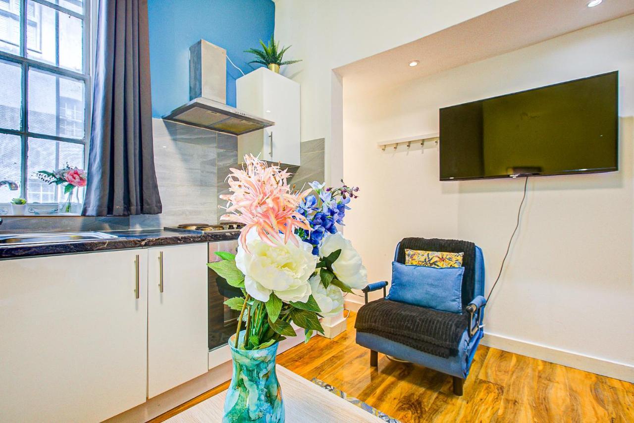 Studio With A Large Toilet And A Separate Room Budget Price Central ลอนดอน ภายนอก รูปภาพ